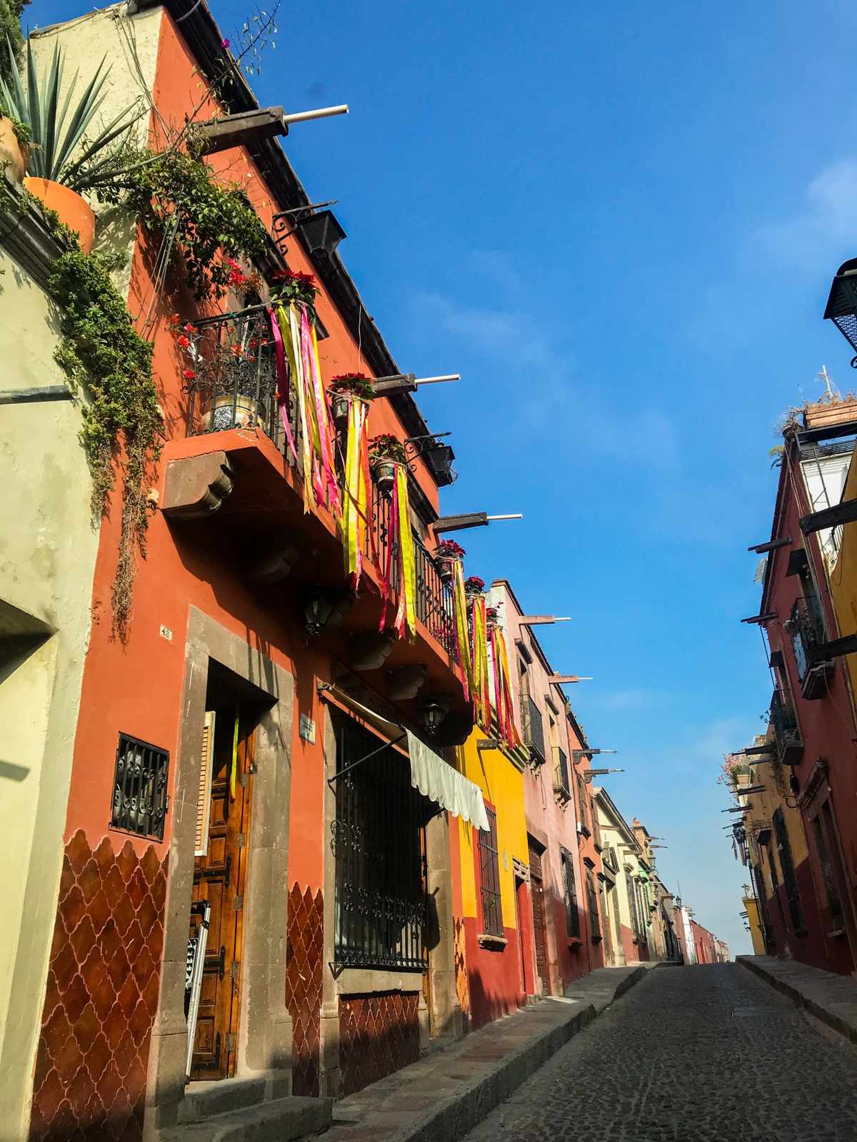Colourful colonial street in San Miguel de Allende, Mexico